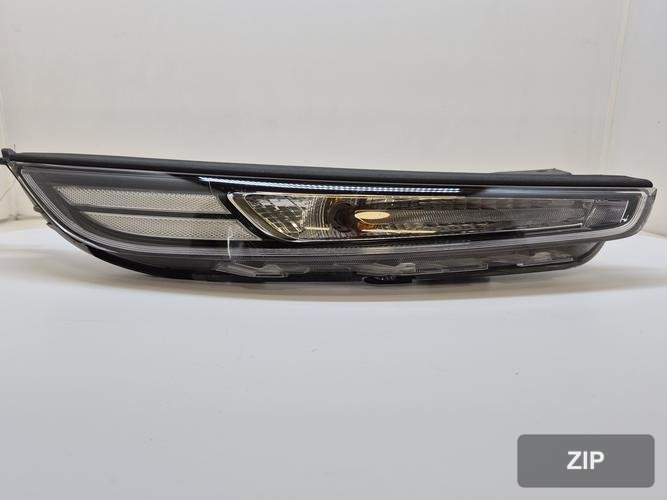 Hyundai Venue 2021 — противотуманный фонарь правый 92208K2000
