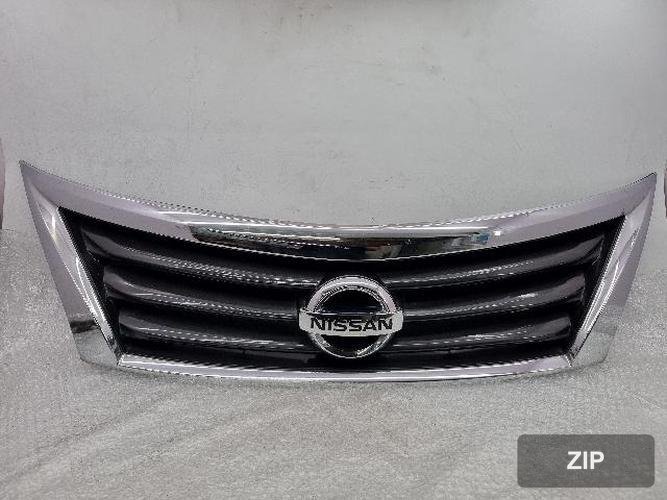 Nissan Altima 2014 — решетка радиатора 62310-3TA0A