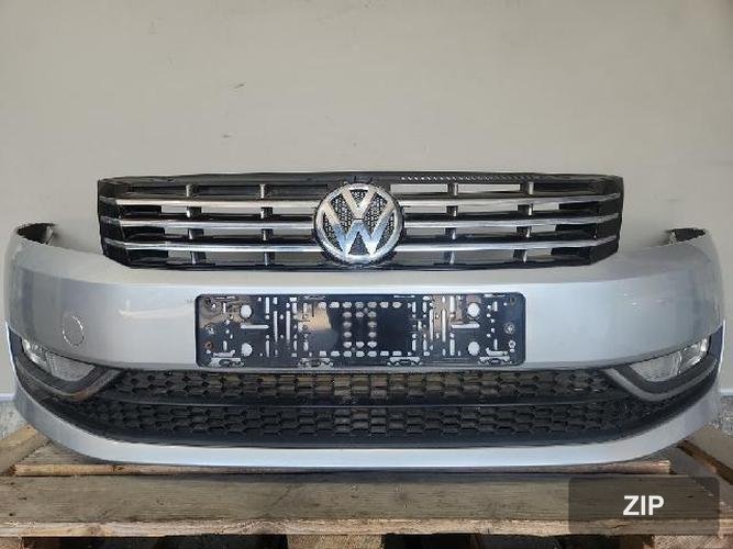Volkswagen Passat 2013 — передний бампер