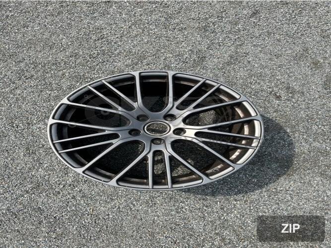 Porsche Panamera 2020 — диск колеса задний левый 971601025AQ