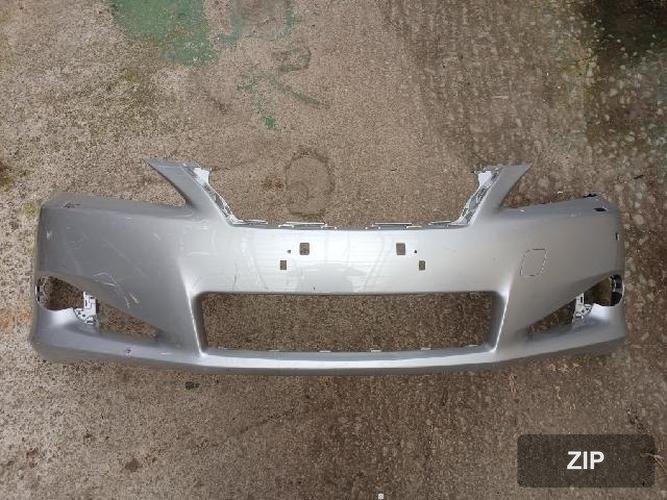 Lexus IS 2010 — передний бампер