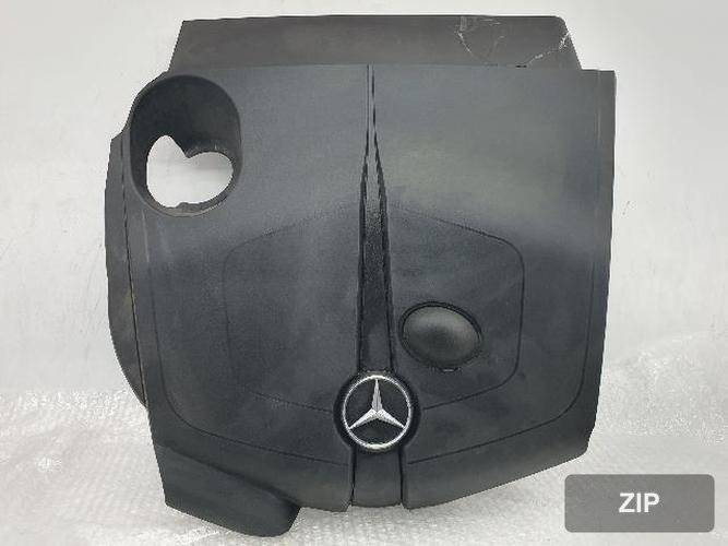 Mercedes-Benz B-Class 2012 — крышка двигателя A651 010 24 13