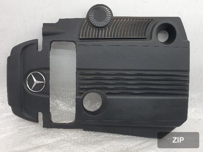 Mercedes-Benz E-Class 2010 — крышка двигателя A271 010 12 67