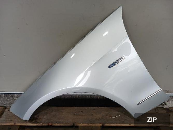 Mercedes-Benz E-Class 2010 — крыло левое