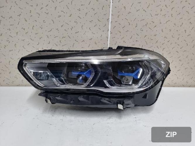 BMW X5 G06 2021 — фара передняя левая LED