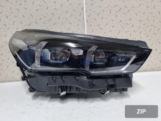BMW 5 Series 2025 — фара правая 63115A798D2
