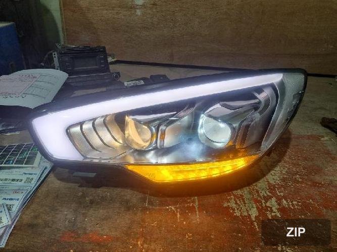 Kia K9 2015 — фара левая HID 92101-3T400