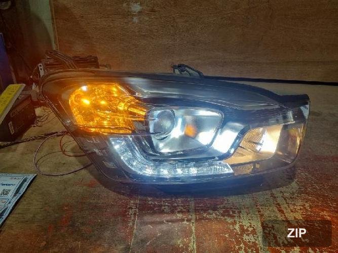 KG Mobility Korando 2016 — фара передняя правая HID 83106-34150