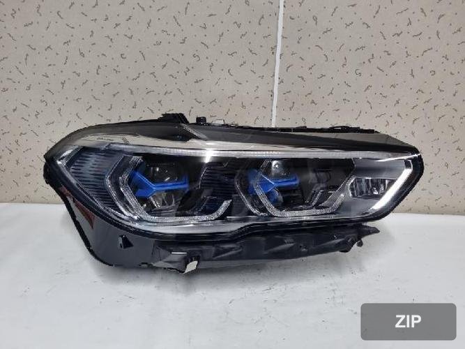 BMW X5 2021 — фара правая LED 63119481790