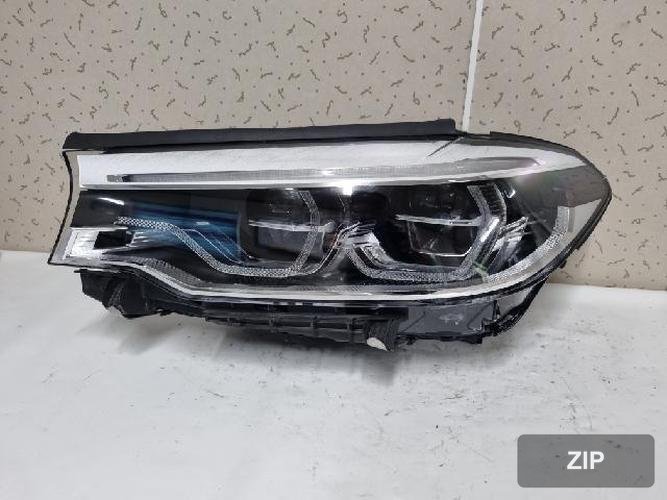 BMW 5-серия 2020 — фара левая 63117439193