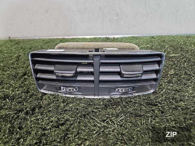Audi A8 2012 — дефлектор обдува 4H0 819 203 B