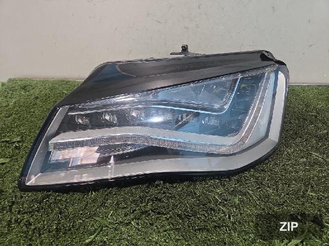 Audi A8 2012 — фара левая