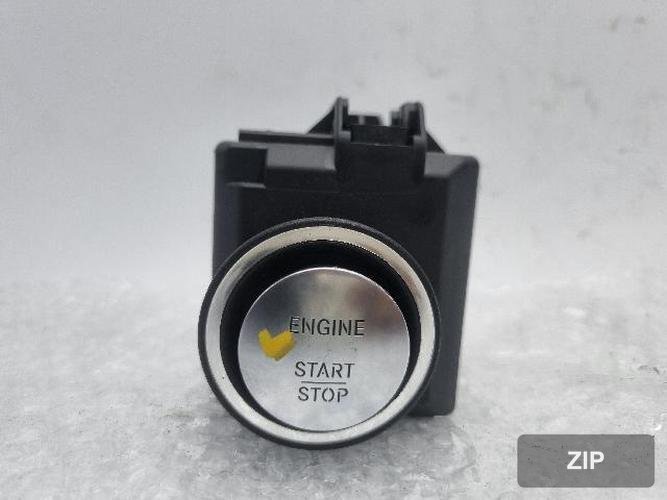 Mercedes-Benz E-Class 2013 — кнопка запуска двигателя A2129056601