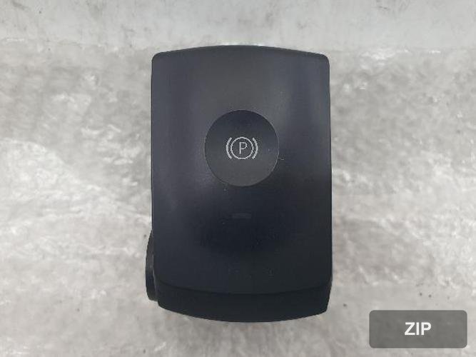 Renault QM5 2013 — кнопка/переключатель EPB 251755779R