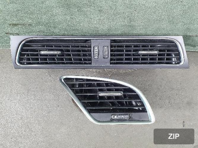 Audi A5 2009 — дефлектор воздуховода 8T1 820 902 C
