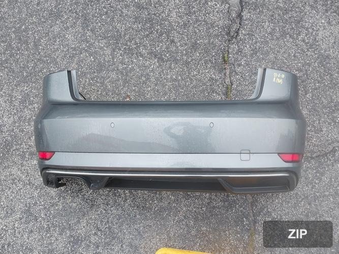 Audi A3 2020 — задний бампер