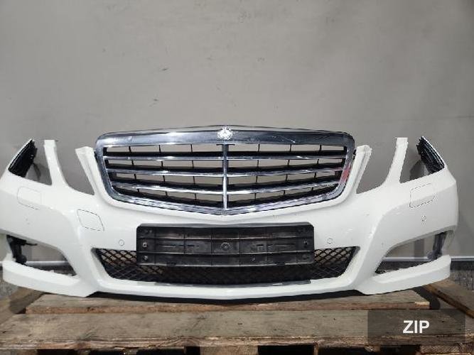 Mercedes-Benz E-Class W212 2011 — передний бампер