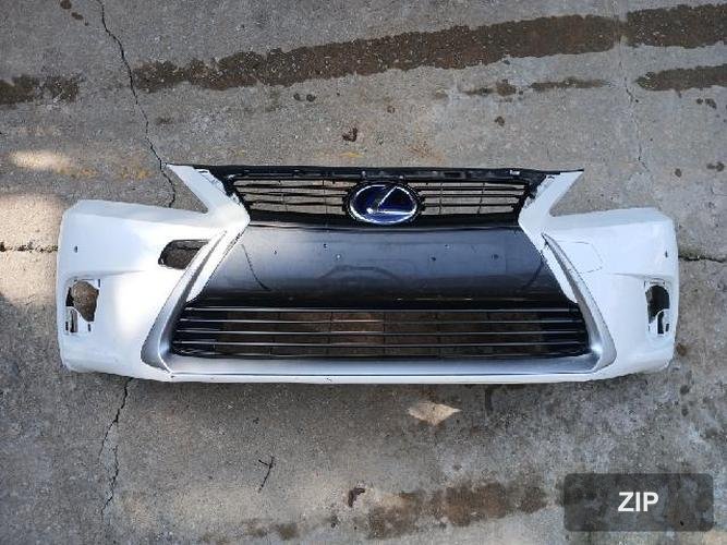 Lexus CT 2017 — передний бампер