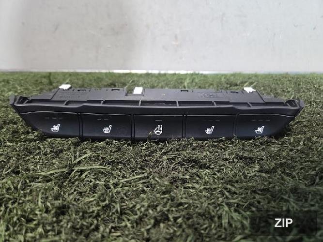 Hyundai Santa Fe 2020 — кнопка/переключатель 93600 S1000