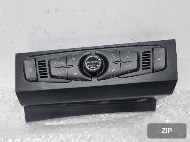 Audi A4 2009 — блок управления климатом 8T1820043AA