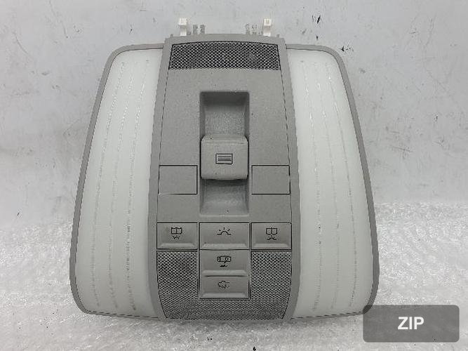 Mercedes-Benz E-class 2011 — потолочный светильник A2129003406