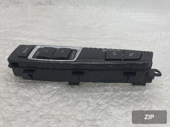 BMW 7 серии 2010 — панель кнопок/переключателей TCS и режимов вождения 6131 9201484 9201485