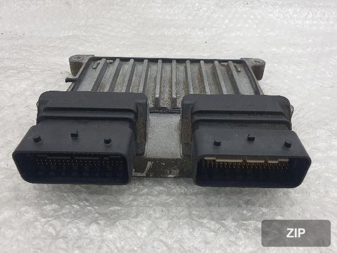 Hyundai Grandeur 2009 — блок управления двигателем ECU 39110-3C303P
