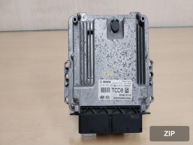 Kia Carnival 2016 — ЭБУ 391002FCC0