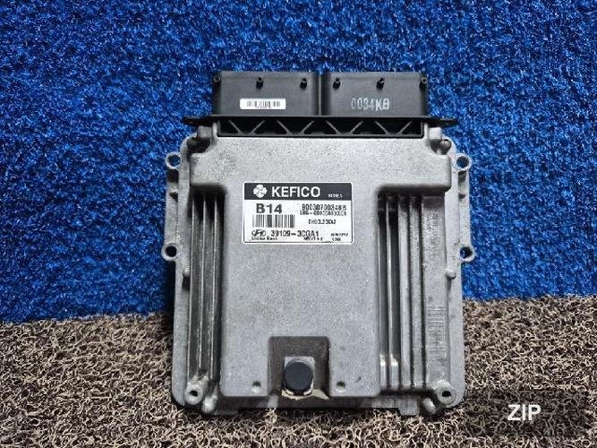 Hyundai Grandeur 2013 — блок управления двигателем ECU 391093CGA1
