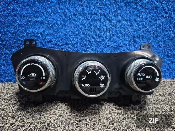 SsangYong Korando 2012 — блок управления климатконтролем 6871034120