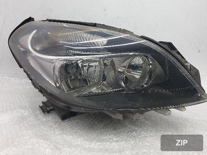 Mercedes-Benz B-Class 2013 — фара правая A2468200261