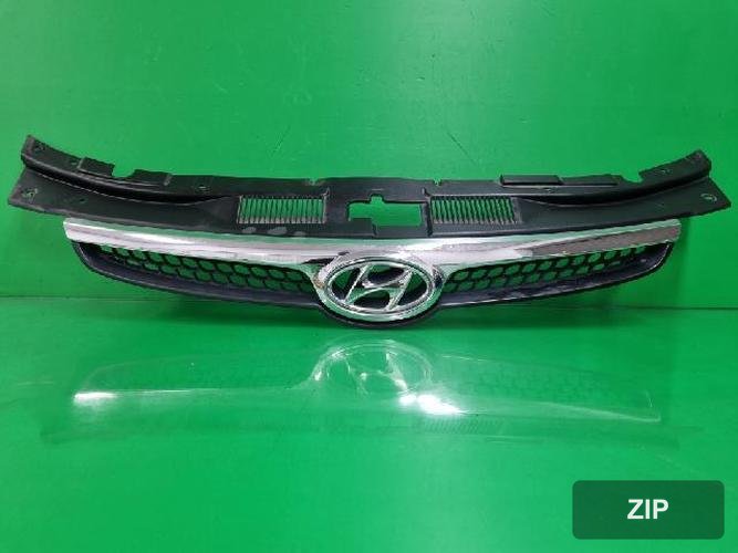 Hyundai i30 2008 — решетка радиатора 96351-2L000