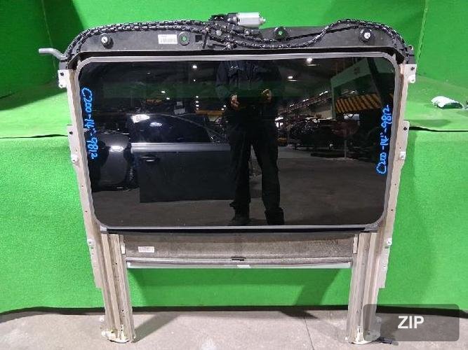 Mercedes-Benz C-класс 2014 — люк крыши A2047801629