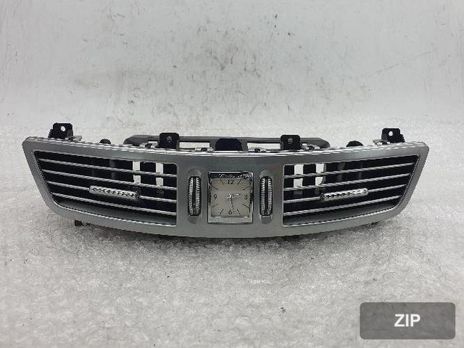 Mercedes-Benz S-класс 2006 — центральный дефлектор обдува A2218300954