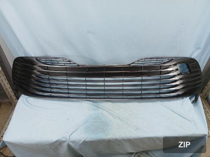 Toyota Camry 2020 — передний бампер 5311333110