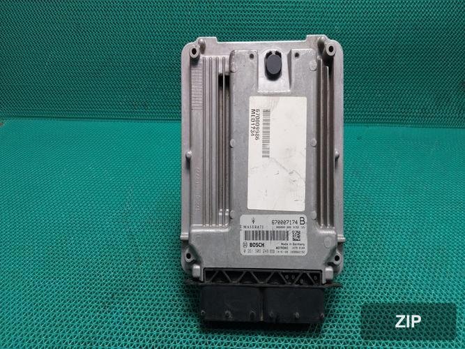 Maserati Ghibli 2014 — блок управления двигателем ECU 670007174B