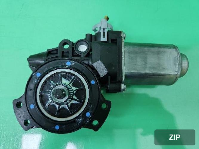 Hyundai Avante 2010 — мотор стеклоподъемника передний левый 1