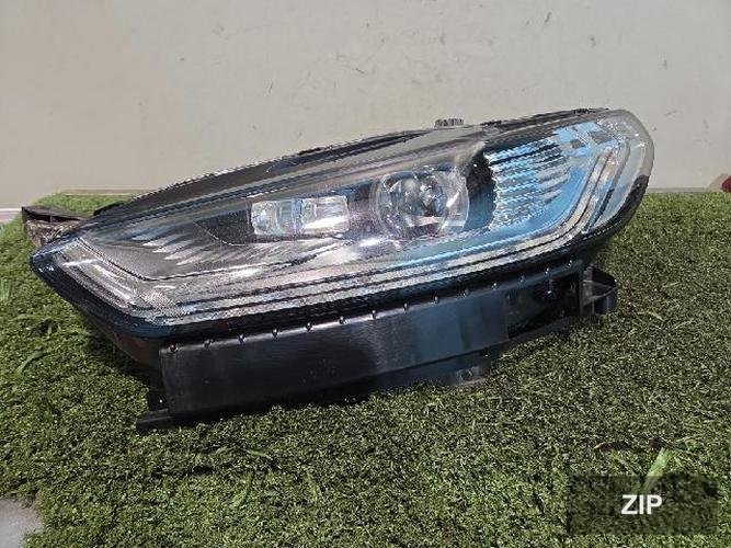 Ford Mondeo 2016 — фара левая ES73 13D155 AE 1