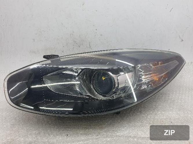 Renault SM3 2013 — фара левая 26060-1006R
