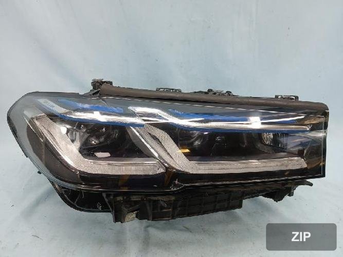 BMW 5-series 2023 — фара правая