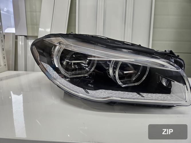 BMW 5 Series 2016 — фара правая 63117352482