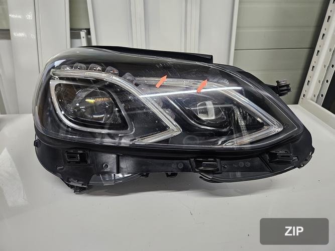 Mercedes-Benz E-Class W212 2016 — фара правая A2129063203