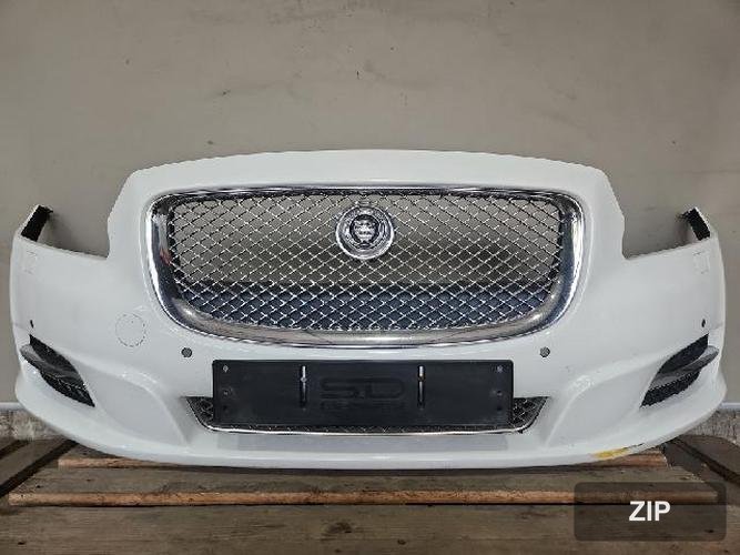 Jaguar XJ 2011 — передний бампер