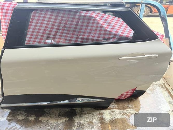 Renault QM3 2014 — дверь задняя левая