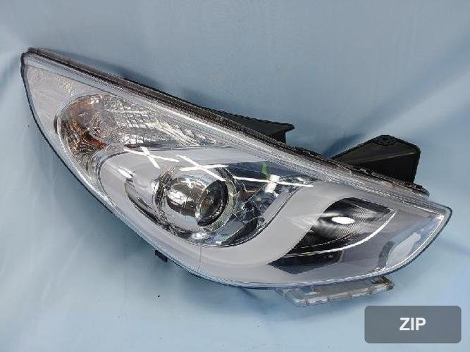 Hyundai Sonata 2013 — фара правая (HID)