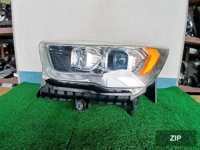 Ford Kuga 2017 — фара левая 4113155AH