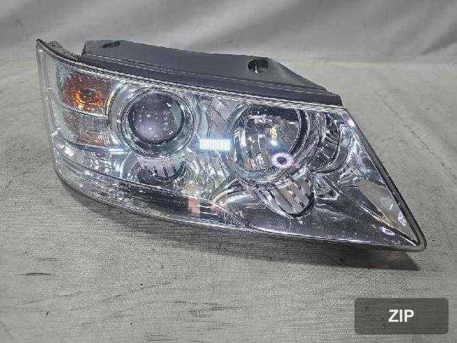 Hyundai Sonata 2009 — фара правая (передняя)