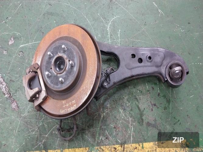 Toyota Sienna 2024 — поворотный кулак левый 423050E090