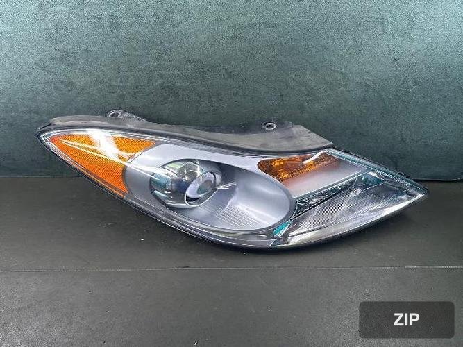 Hyundai Veracruz 2008 — фара левая