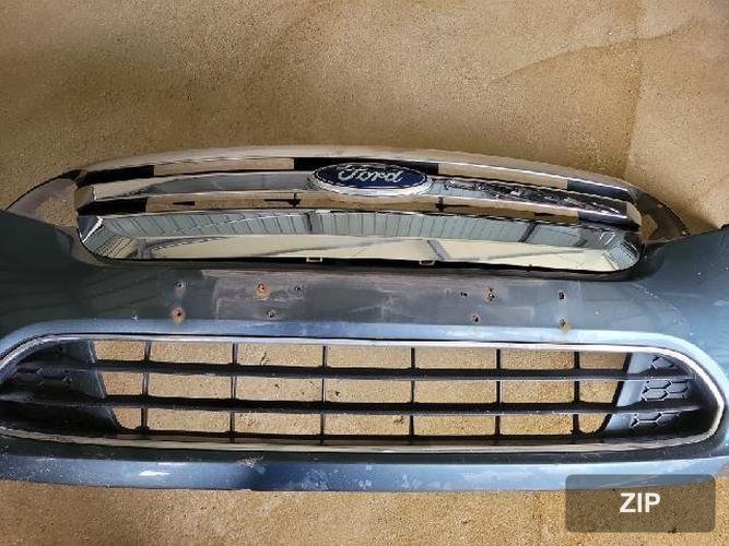 Ford Fusion 2012 — передний бампер